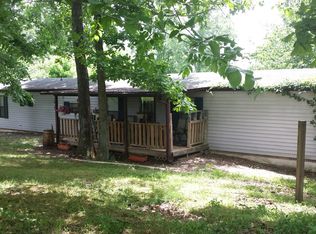 1022 Calahan Dr, White Bluff, TN 37187
