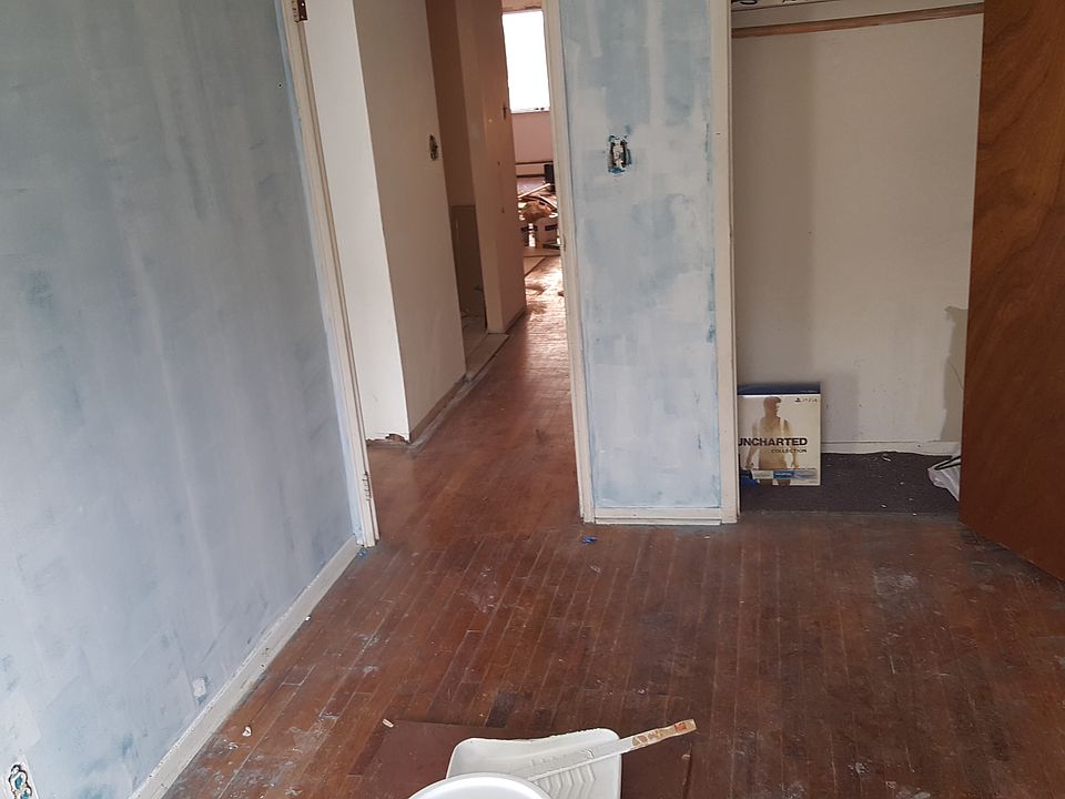 2nd image of 968 E 107th St