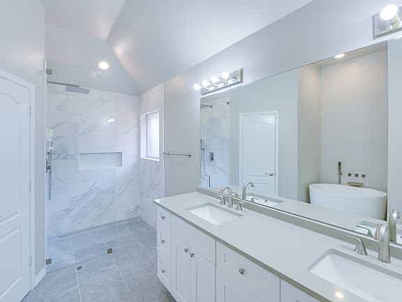 3rd image of 5321 Promise Land Dr