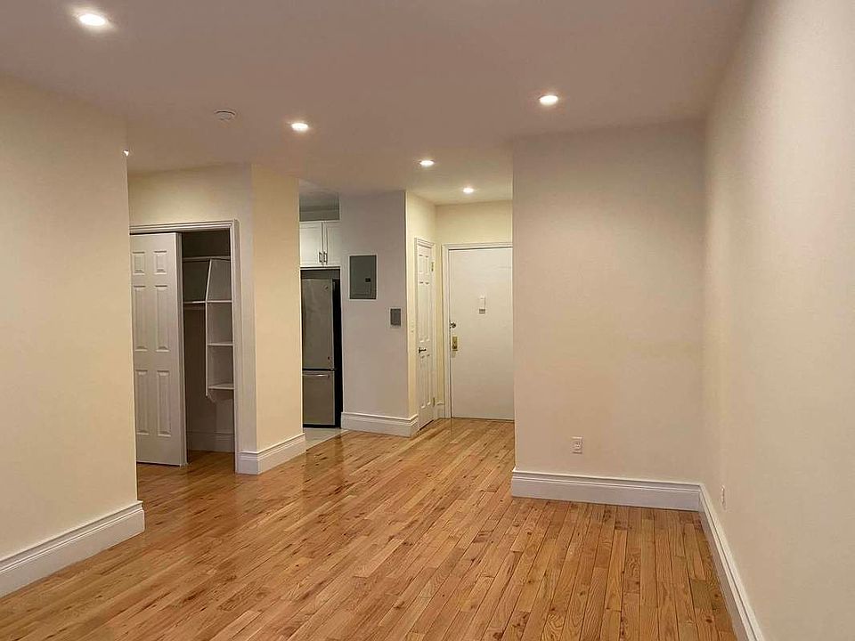 1st image of 651 W 171st St APT 3