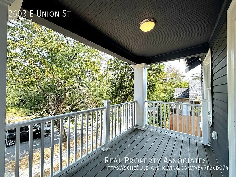 2603 E Union St — Photo 8