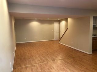 19005 Castleguard Ct, Leesburg, VA 20176