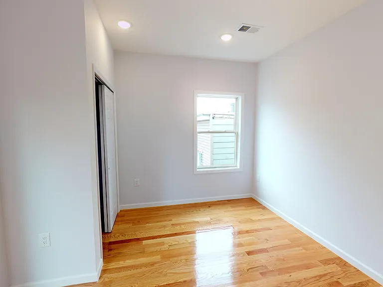 336 Forrest St #2 — Photo 9