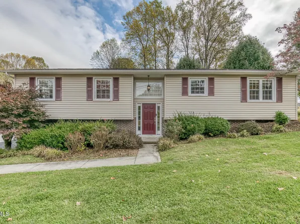 228 Edgefield Rd, Bristol, TN 37620