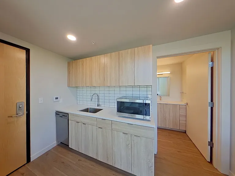 11th and Ferry Lofts — Photo 250