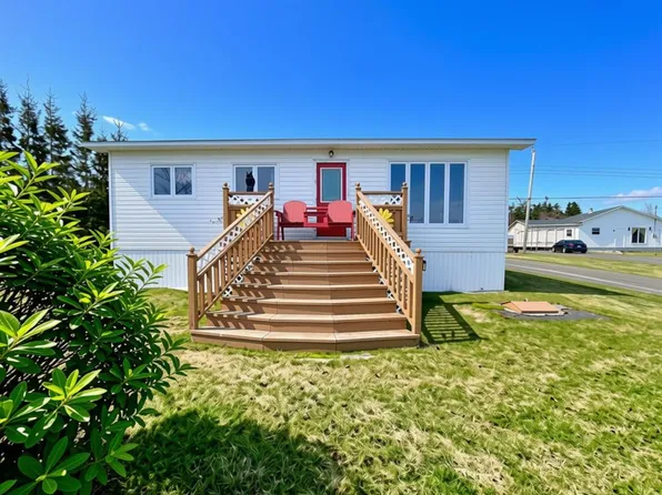 6 Harbour Side Road, Frederickton, NL A0G2C0