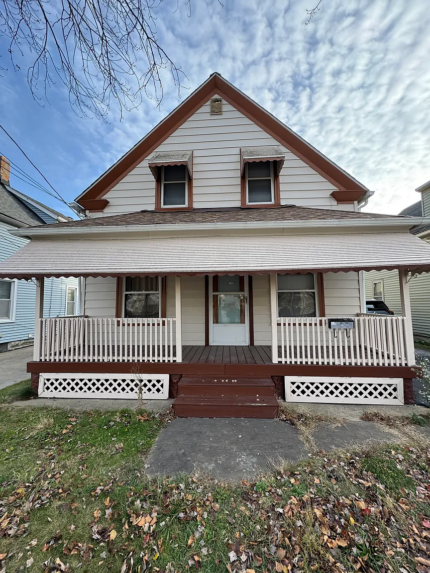 3577 W 46th St photo 1