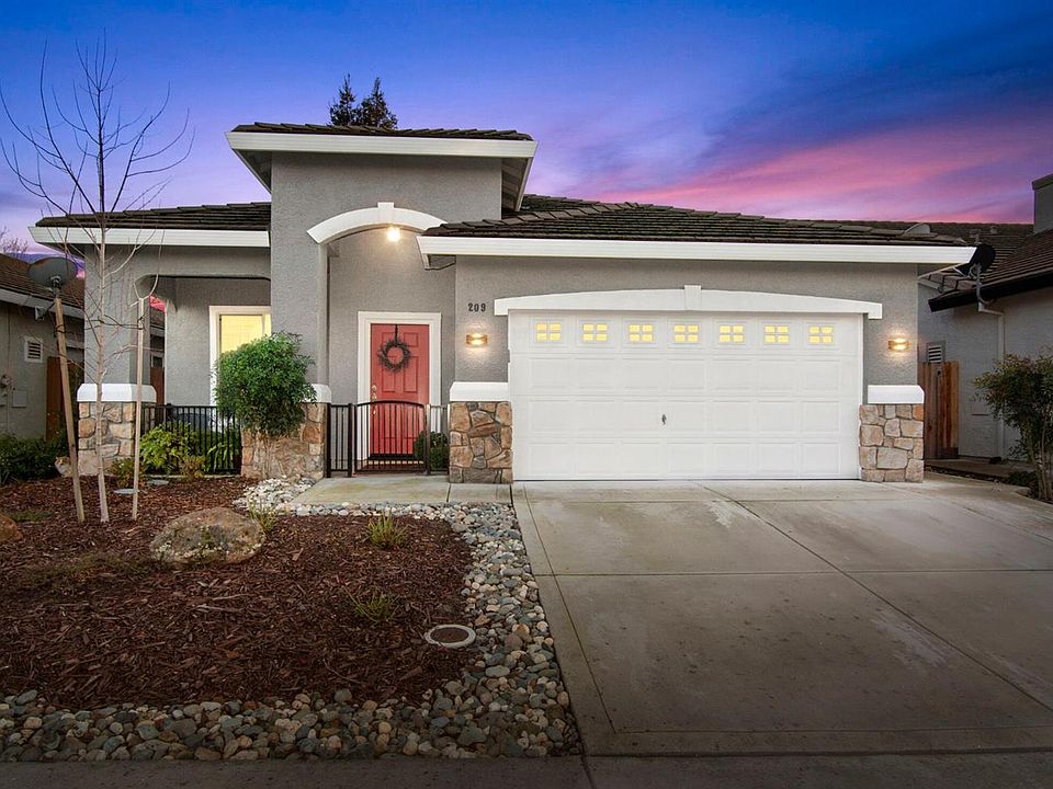 1st image of 209 Warm Springs Dr