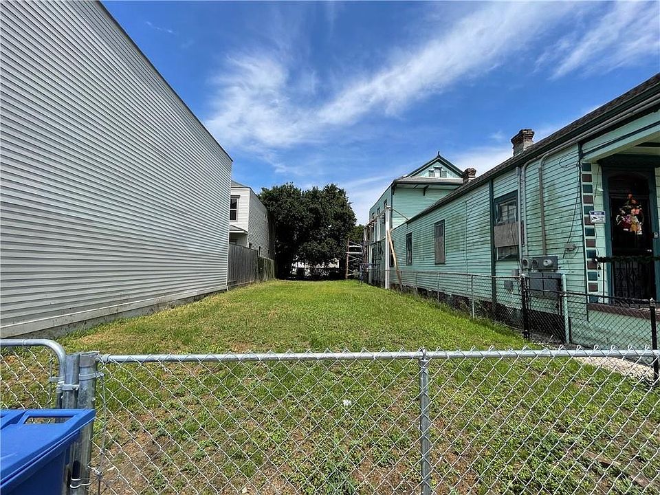 1st image of 1323 Frenchmen St