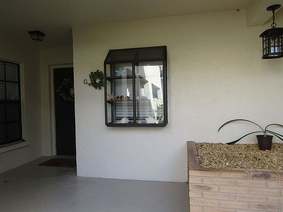 4th image of 762 Avenida Estancia Unit G-204
