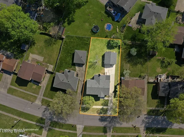 4507 Gaudet Rd, Jeffersontown, KY 40299