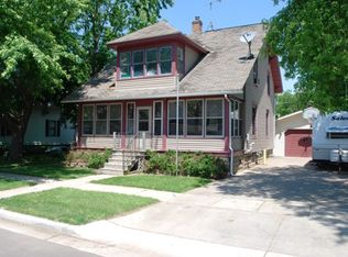 107 E 1st St, Cambria, WI 53923