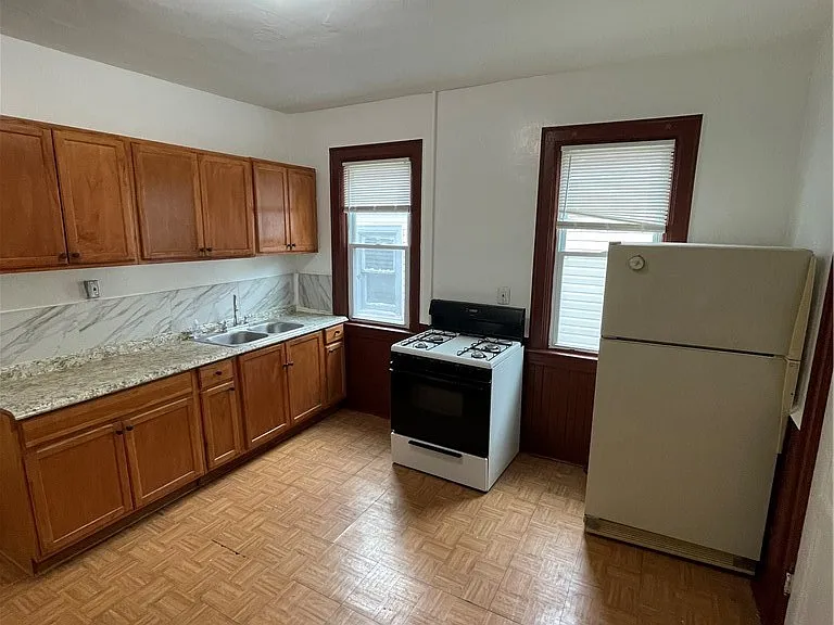 298 Winslow Ave #2 — Photo 10
