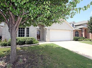 4905 Skymeadow Dr, Fort Worth, TX 76135