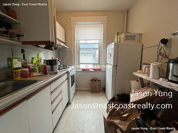 5th image of 31 Gardner St APT 7
