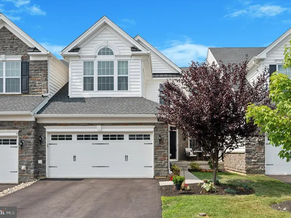 3703 Parris Blvd, Newtown Square, PA 19073