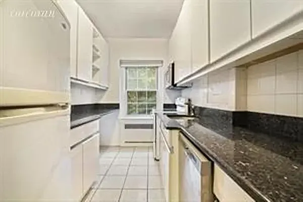 Rented by Corcoran | media 11