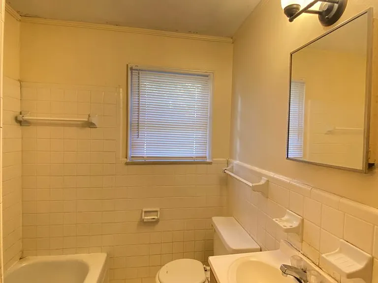 959 Tisdale Cir — Photo 4