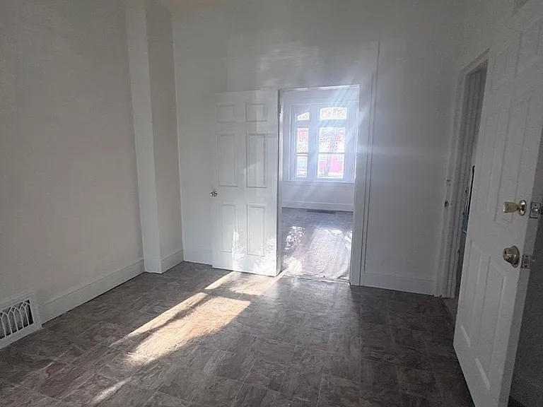 207 S Pine St #1 — Photo 6