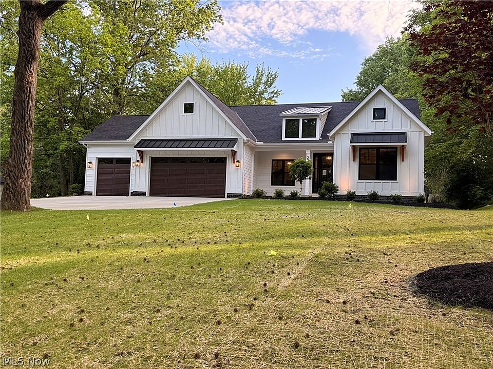 1st image of 23425 Bryden Rd
