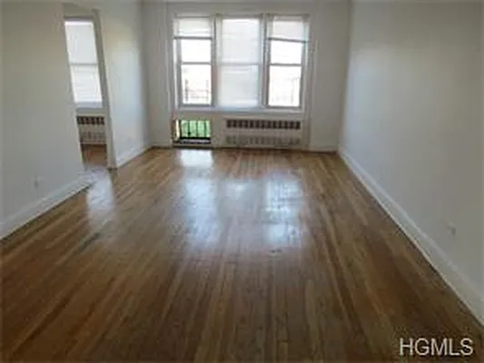 Sold by Besmatch Real Estate Inc | media 9