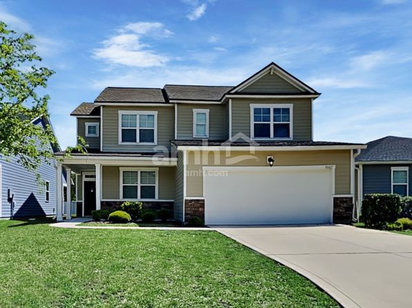 3067 Creek Village Ln