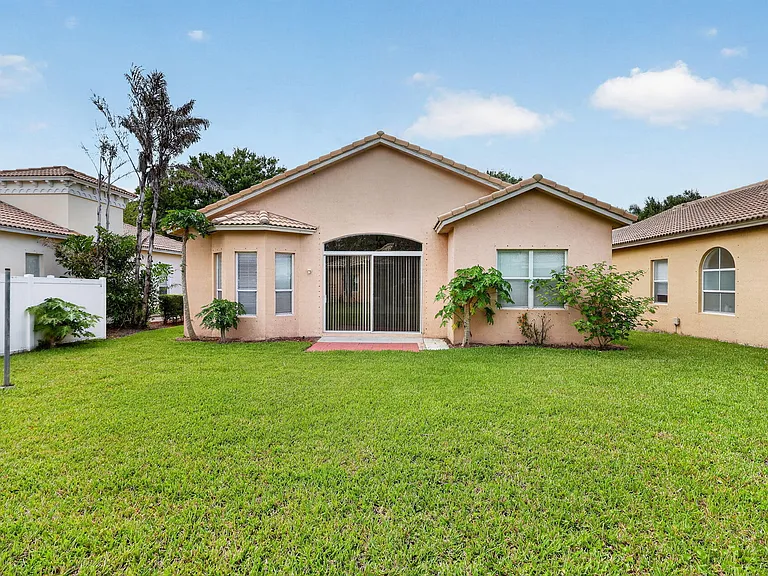 5614 Sunberry Cir — Photo 36