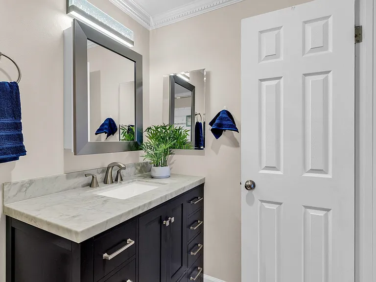 470 N Civic Dr #105 — Photo 37
