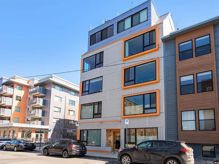 71 Border St #2 — Photo 1