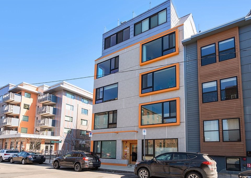 1st image of 71 Border St #2