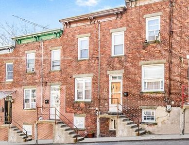 52 Moquette Row N, Yonkers, NY, 10703