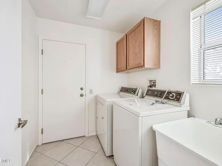 21614 N 139th Dr — Photo 11