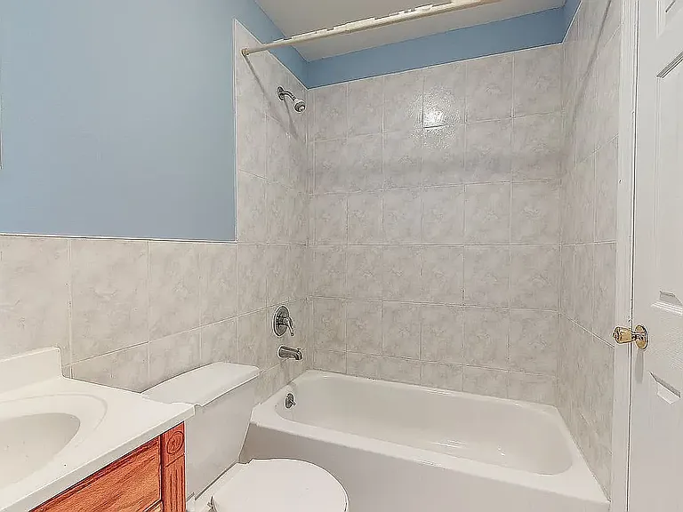 696 E 182nd St #2 — Photo 6
