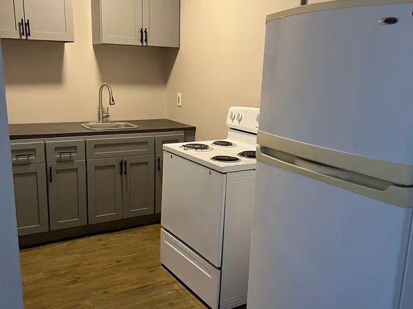 60 Jerome Rd, Uncasville, CT