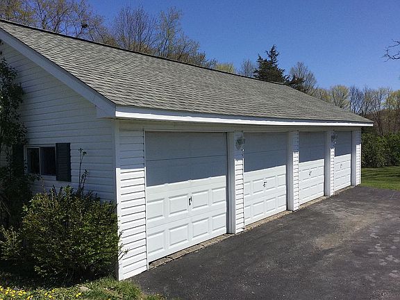 Spacious 4 car garage