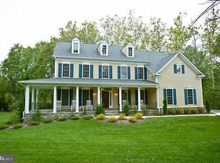 10127 Lakehaven Ct, Burke, VA 22015