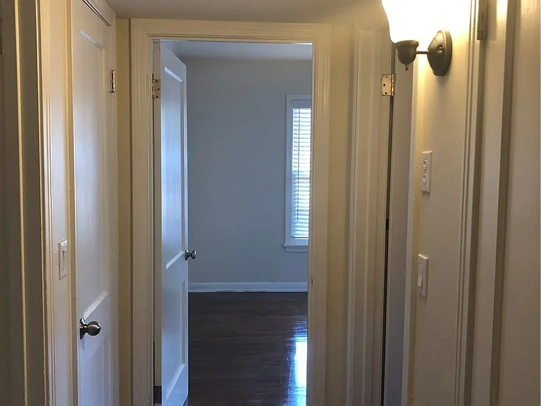 1002 Hazelton St — Photo 7