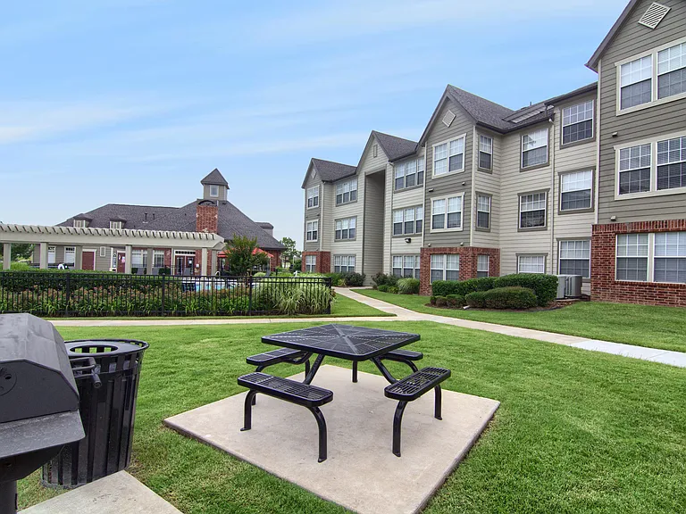 Villas at Preston Lakes Apartment Homes — Photo 19