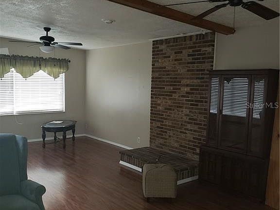 3rd image of 43 Areca Dr