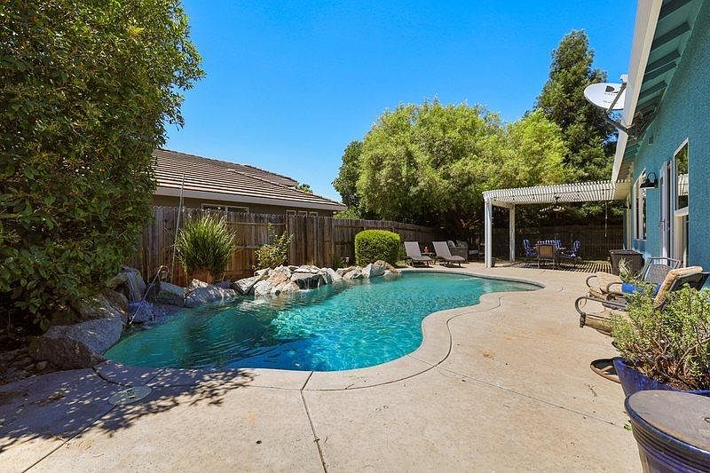 1st image of 1360 Grove Creek Way