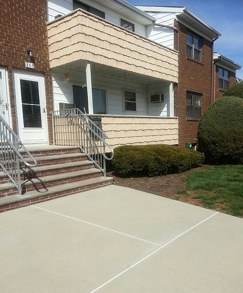2nd image of 803 Victoria Ct #803