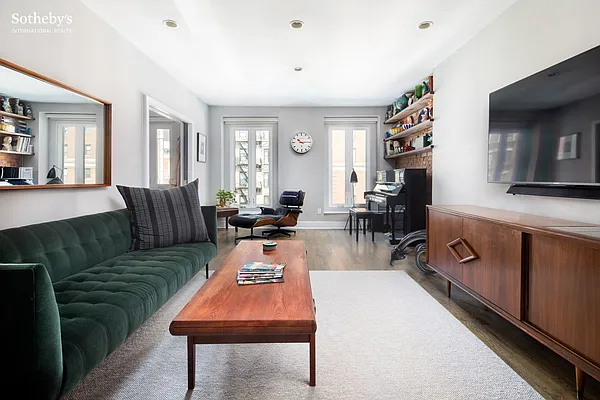 Rented by Sotheby's International Realty | media 1