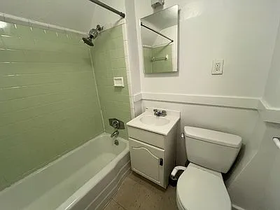 468 Salem St #2 — Photo 9