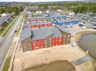 2460 Golf Rd #201, Eau Claire, WI 54701