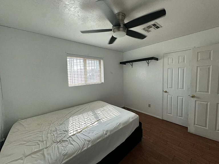 3209 S Capri Cir — Photo 35