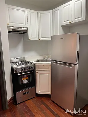 Rented by Alpha Properties NYC I LLC | media 20