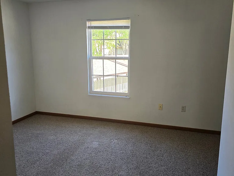 70 Arbor Glen Ct — Photo 7