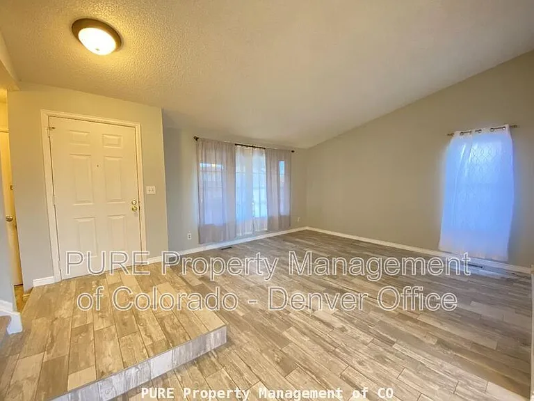 525 Southpark Rd — Photo 3