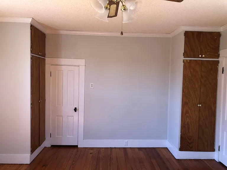 910 E Fort Wayne St — Photo 17