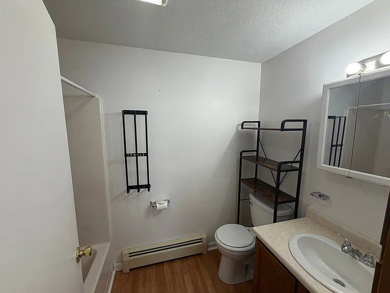 329 Main St #201 — Photo 3